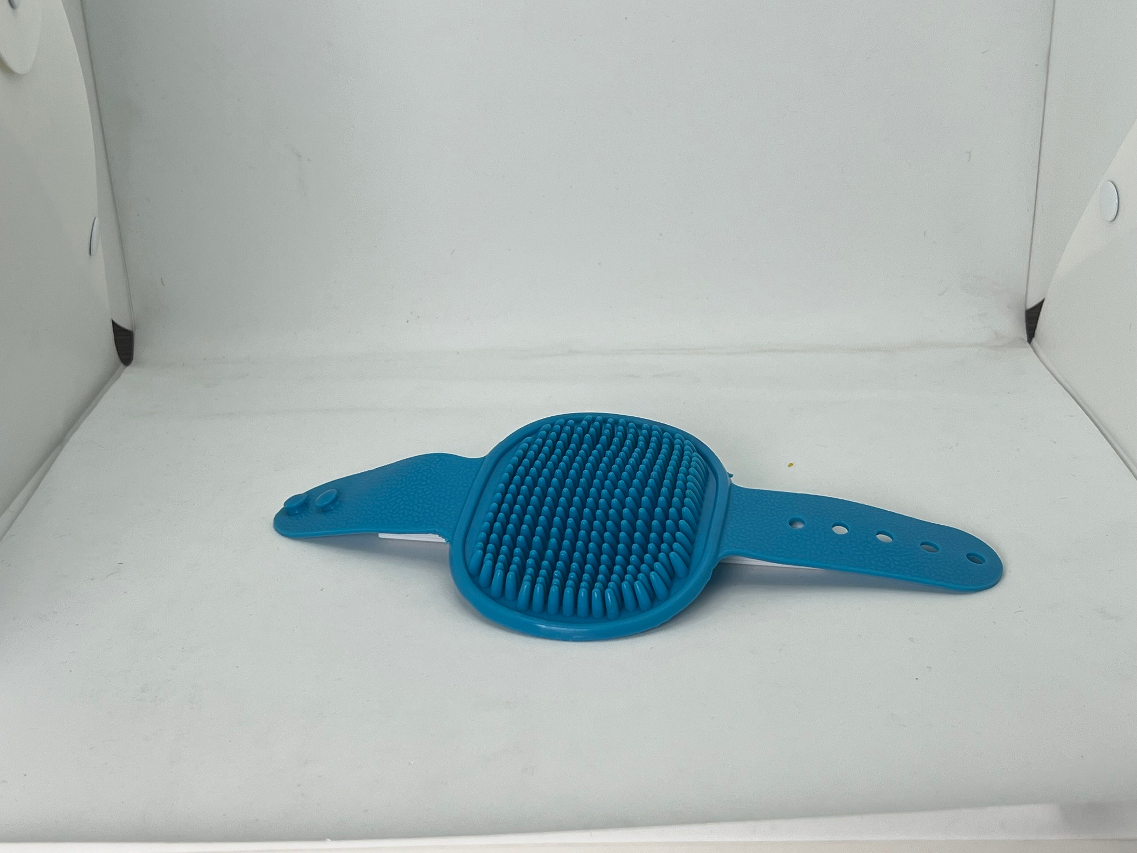 MEOW MEOW Summer combo parlour groomed look,shinning lice free flea comb plus massager for healthier 10 minute make over (color may vary