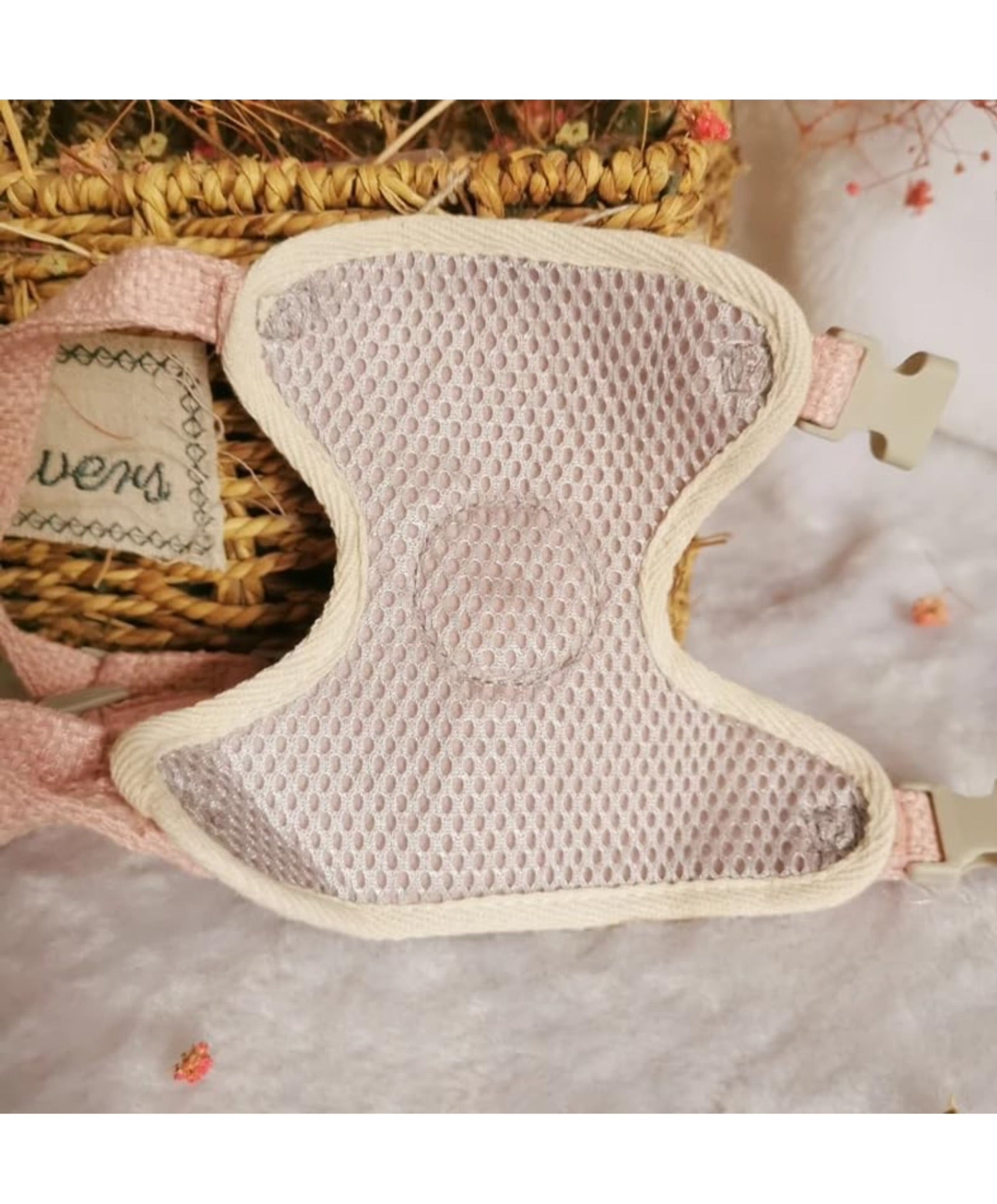 MEOW MEOW Cat Harness and Leash Set , Escape Proof and Adjustable , Lightweight and Soft Walking Harness for Cats - Perfect for Small & Medium Cats with Weight from 1.5 KG to 6.0 KG (Beige)